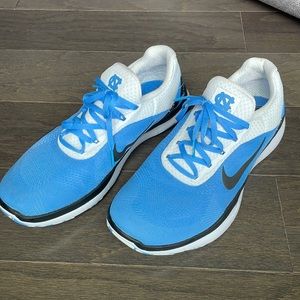 UNC Nike sneakers mens size 10